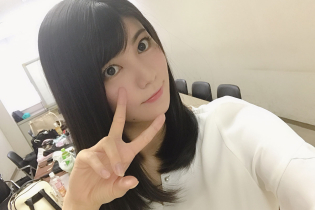 女優 明日香のコラム 美容師さんに聞いてみた「マンネリ化してしまった髪型から、簡単イメチェンについて」