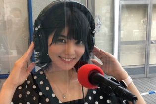 女優の明日香のコラム 美容師さんに聞いてみた「大人の色気を引き出すヘアスタイルについて!!」