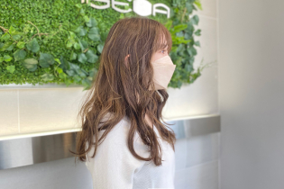 春はすぐそこ♪♪ 明るく軽やかなハイライトスタイルで新生活を迎えませんか?