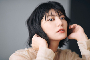 女優 明日香のコラム 美容師さんに聞いてみた「毛量が多い人、少ない人のお悩み解決!!」